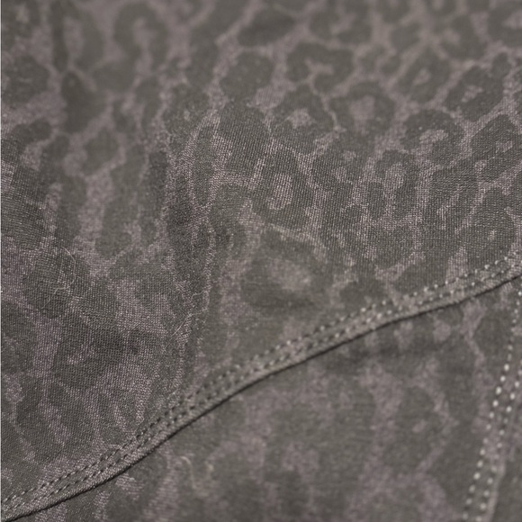 Mudd cheetah or leopard print pants - Picture 4 of 5